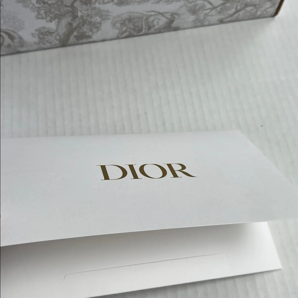 Dior White and GoldGift Packaging Set